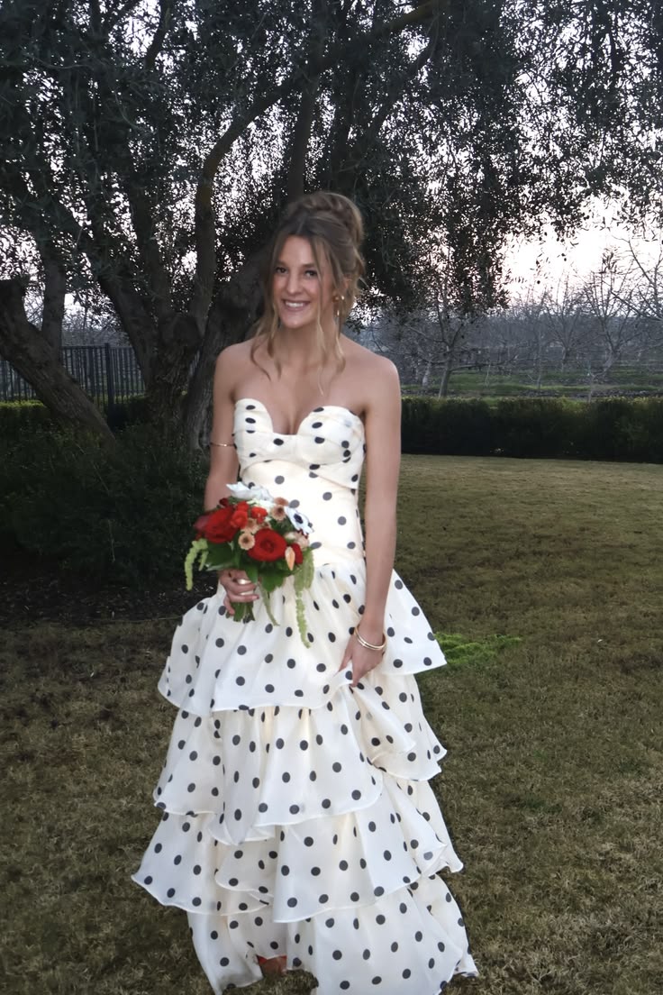 Free Shipping Available White Black Polka Dots Prom Dress - Sweetheart Ruffle Chiffon Sheath HZ0307