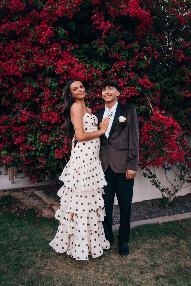Free Shipping Available White Black Polka Dots Prom Dress - Sweetheart Ruffle Chiffon Sheath HZ0307